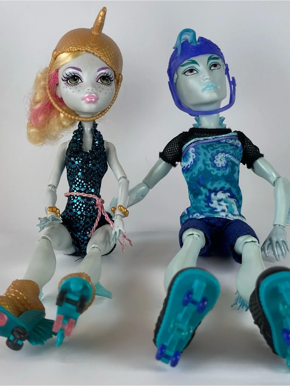 Monster High Wheel Love Lagoona Blue And Gil Webber Roller Skate Dolls